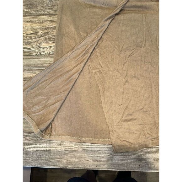 Tahari Women Size Medium Brown Classic Pencil Skirt. NWOT. 1 - Picture 3 of 6